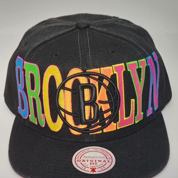 Mitchell & Ness Brooklyn Nets Snapback Cap NBA In Your Face Embroidered Hat - Picture 11 of 13